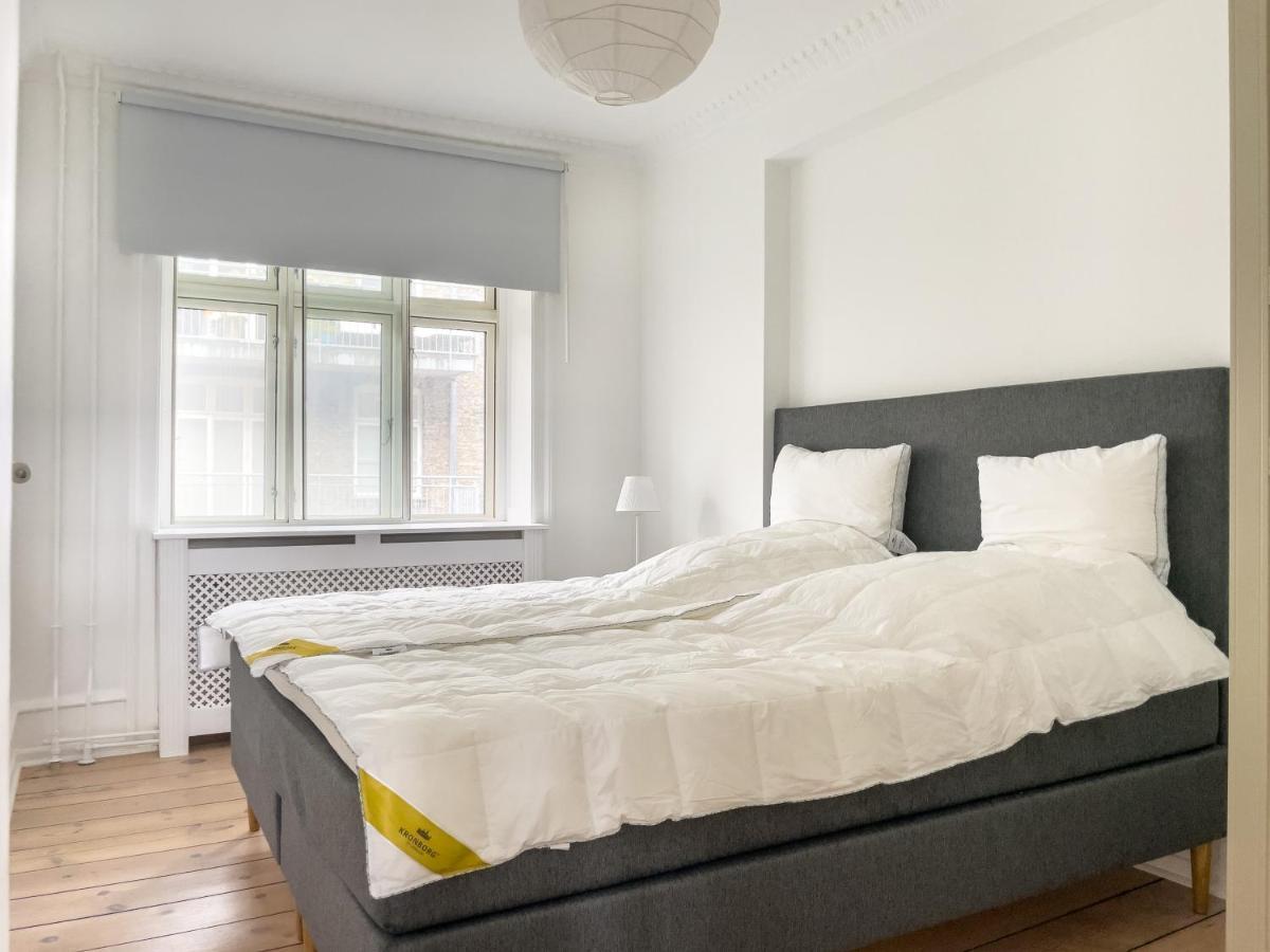 Stylish Classic Danish Design Apartment Kopenhagen Exterior foto