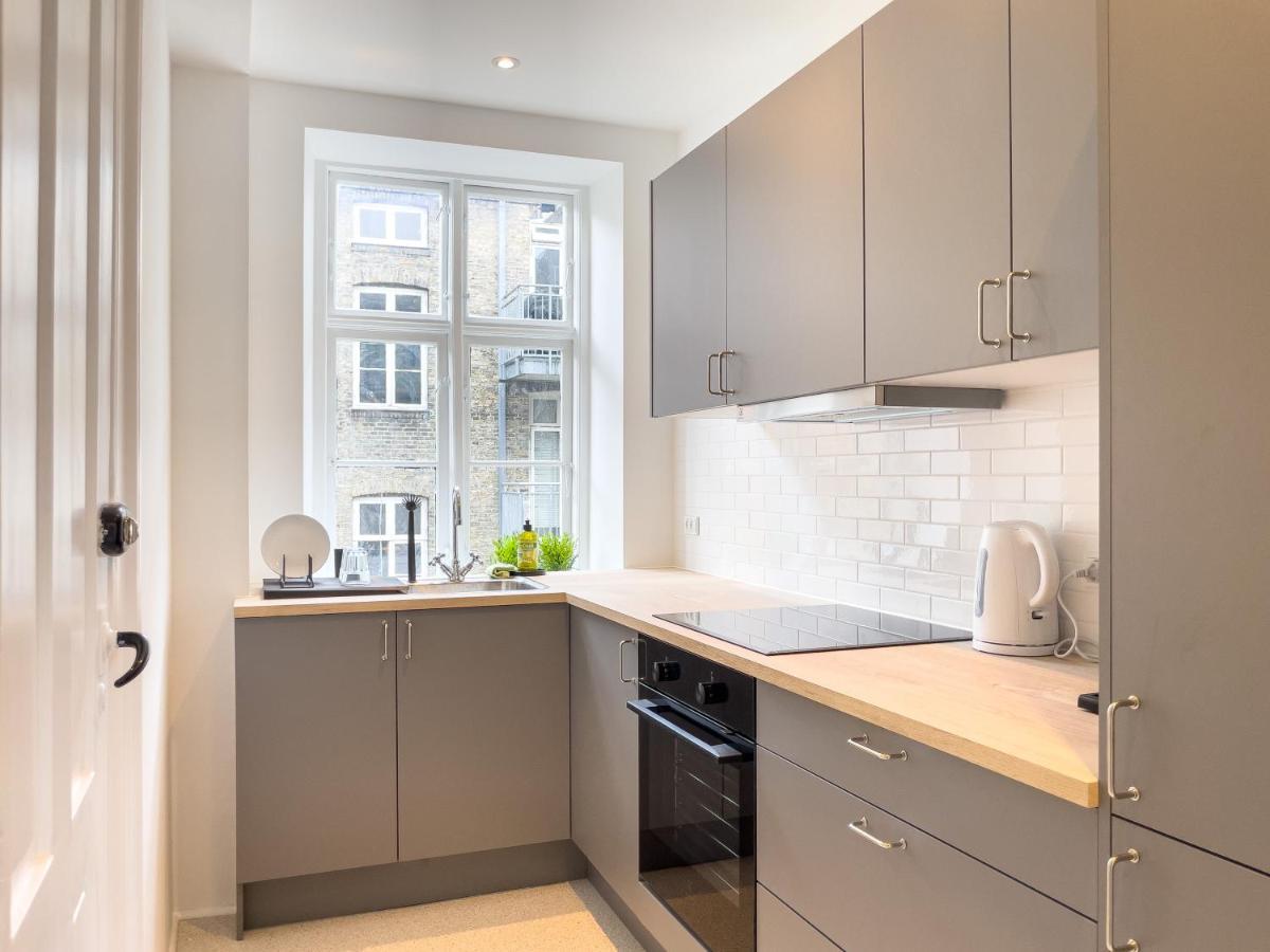 Stylish Classic Danish Design Apartment Kopenhagen Exterior foto