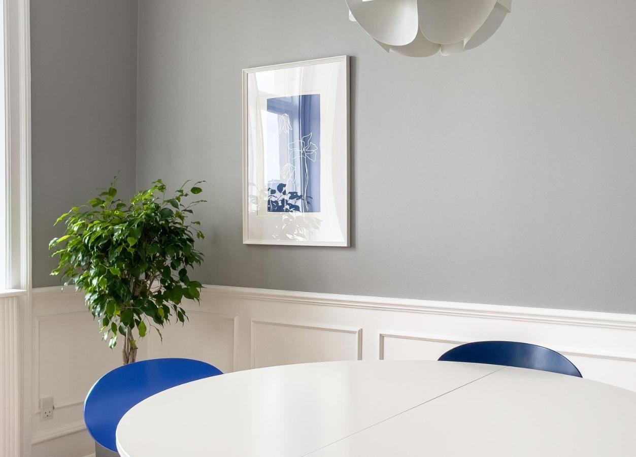Stylish Classic Danish Design Apartment Kopenhagen Exterior foto